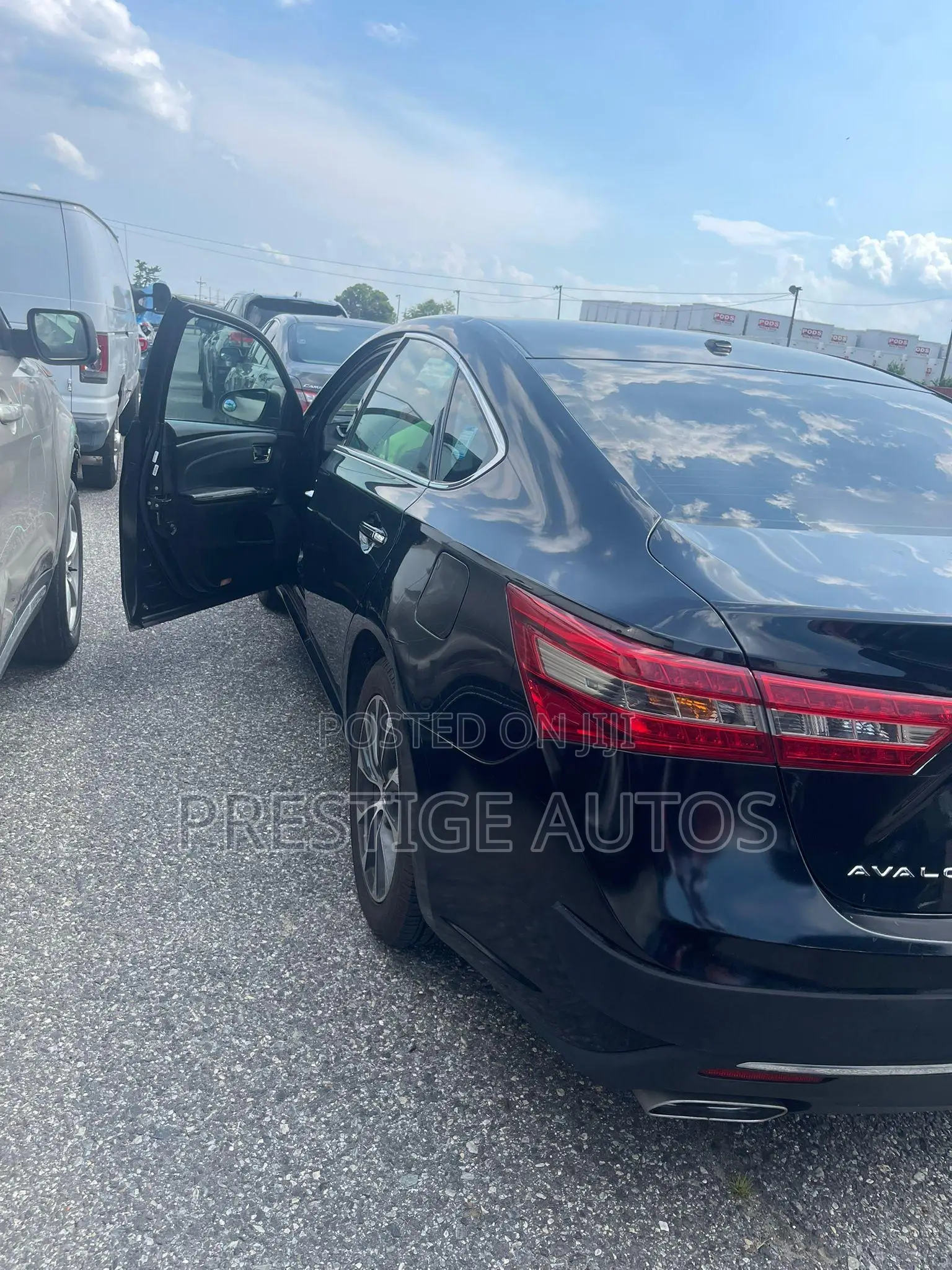 Toyota Avalon 2018 Black
