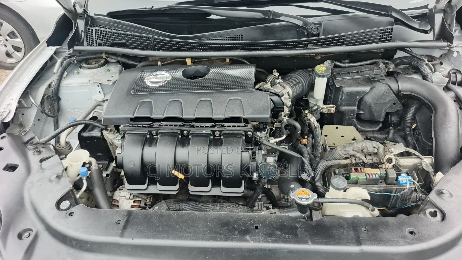 Nissan Sentra SV 4dr Sedan (1.8L 4cyl CVT) 2015 Silver