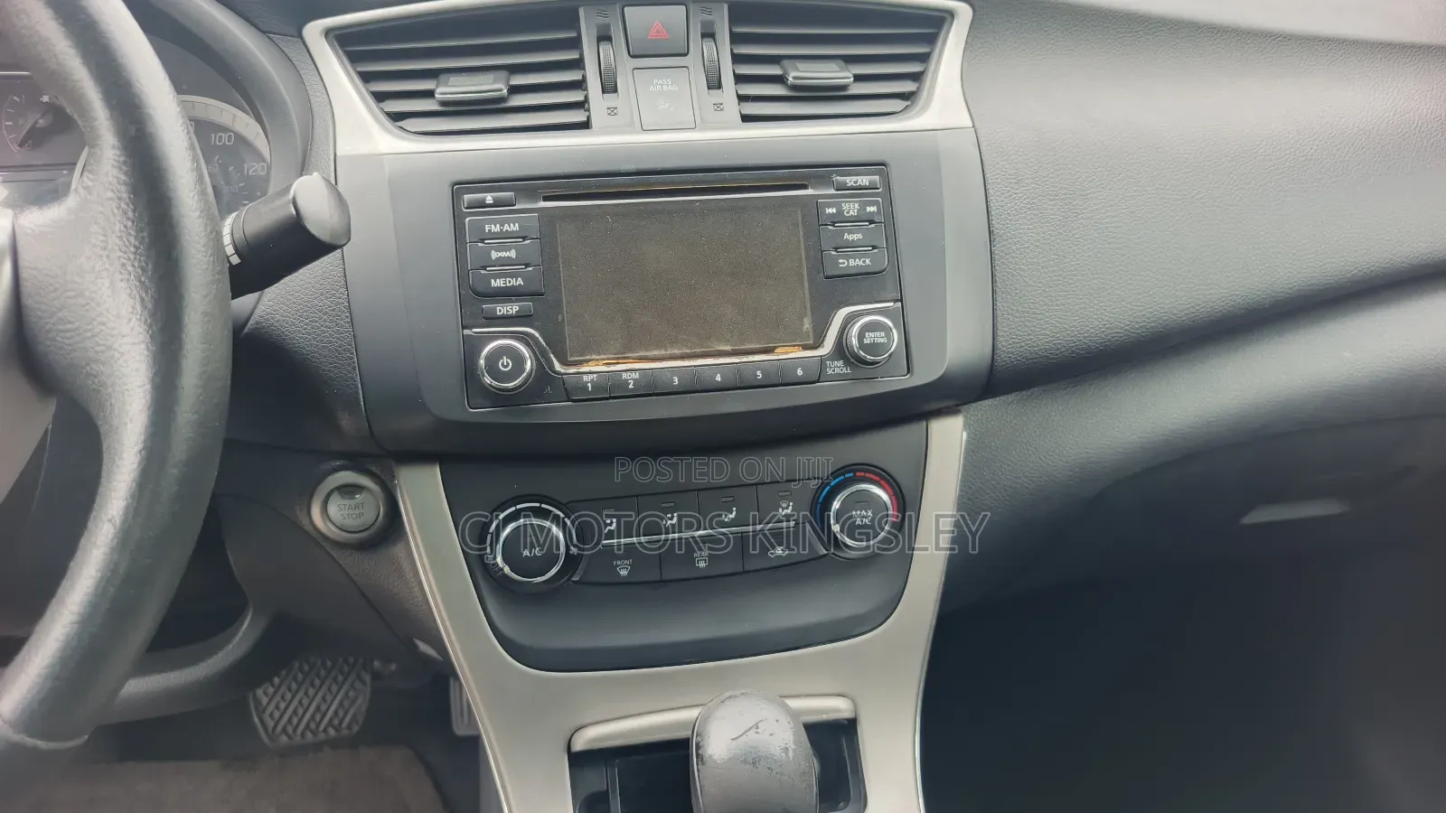 Nissan Sentra SV 4dr Sedan (1.8L 4cyl CVT) 2015 Silver