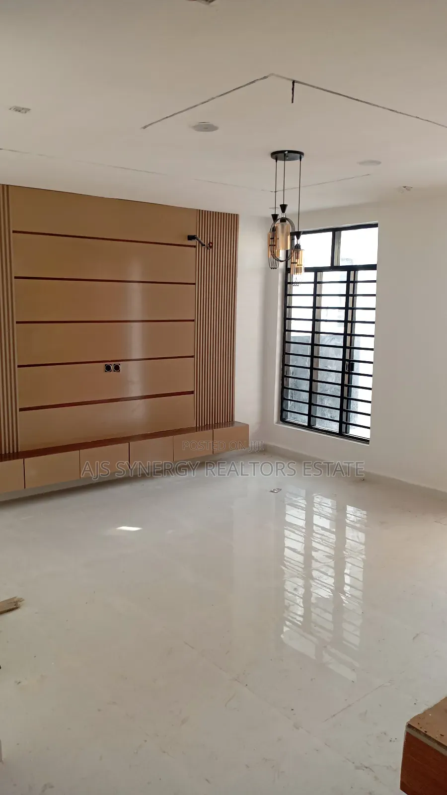 4bdrm Duplex in Ikota for sale