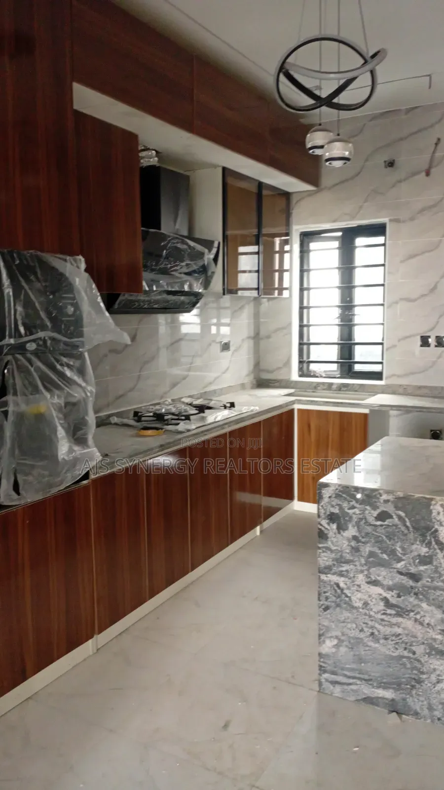4bdrm Duplex in Ikota for sale