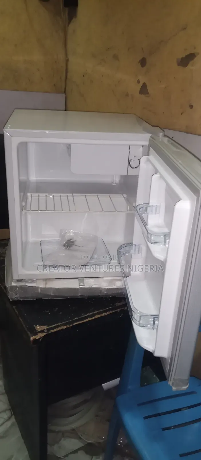 Bedside Refrigerator White Gold,Low Voltage,Fast Cooling,(Bad Carton)