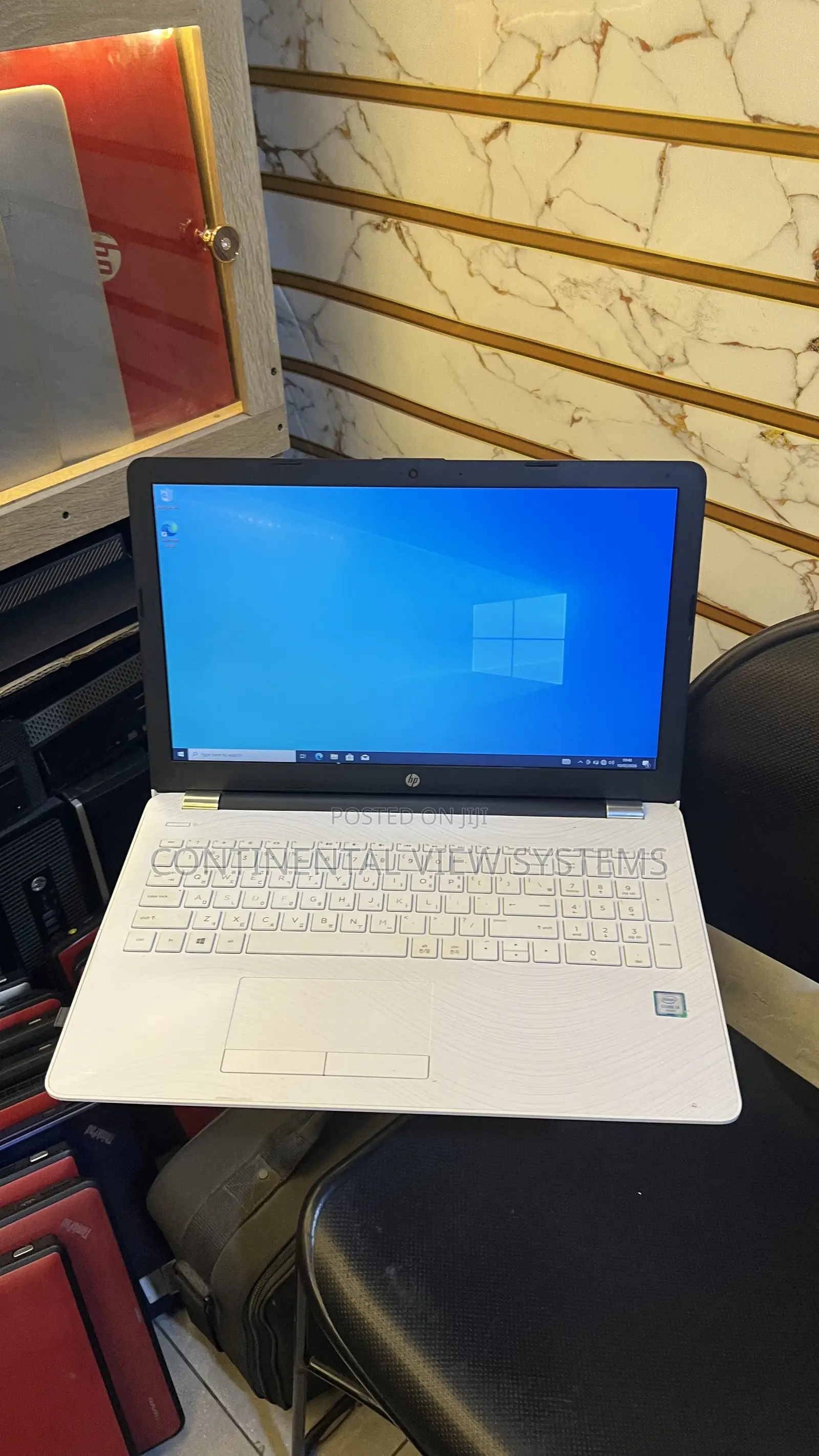 Laptop HP 15-da2933nia 4GB Intel Core i3 SSD 128GB