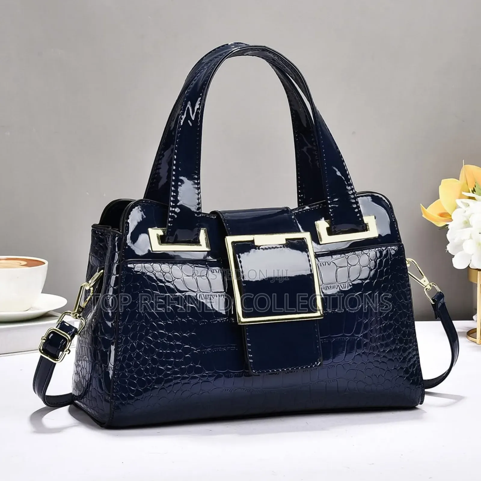 Beautiful and Elegant Ladies Handbag