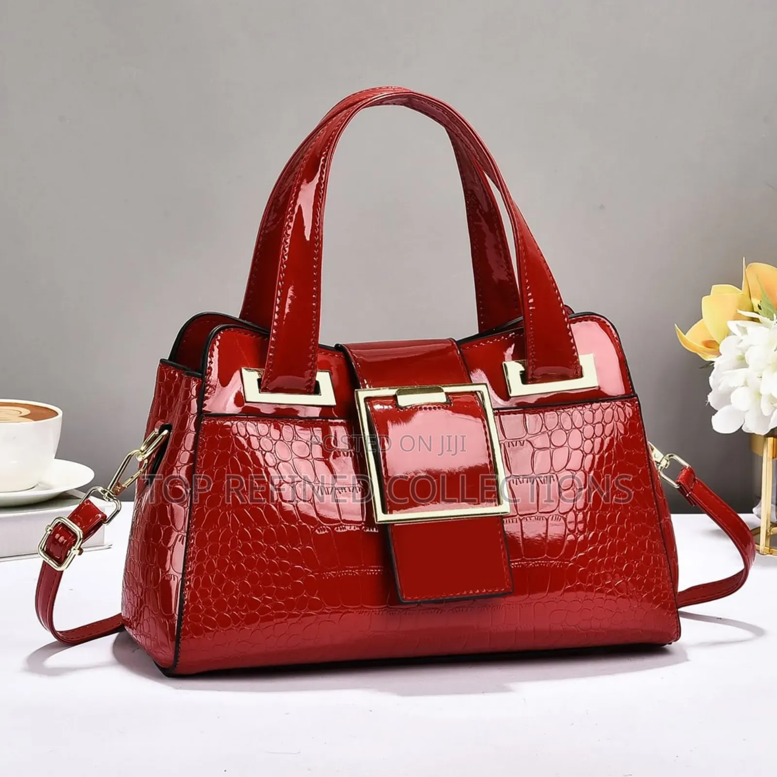 Beautiful and Elegant Ladies Handbag