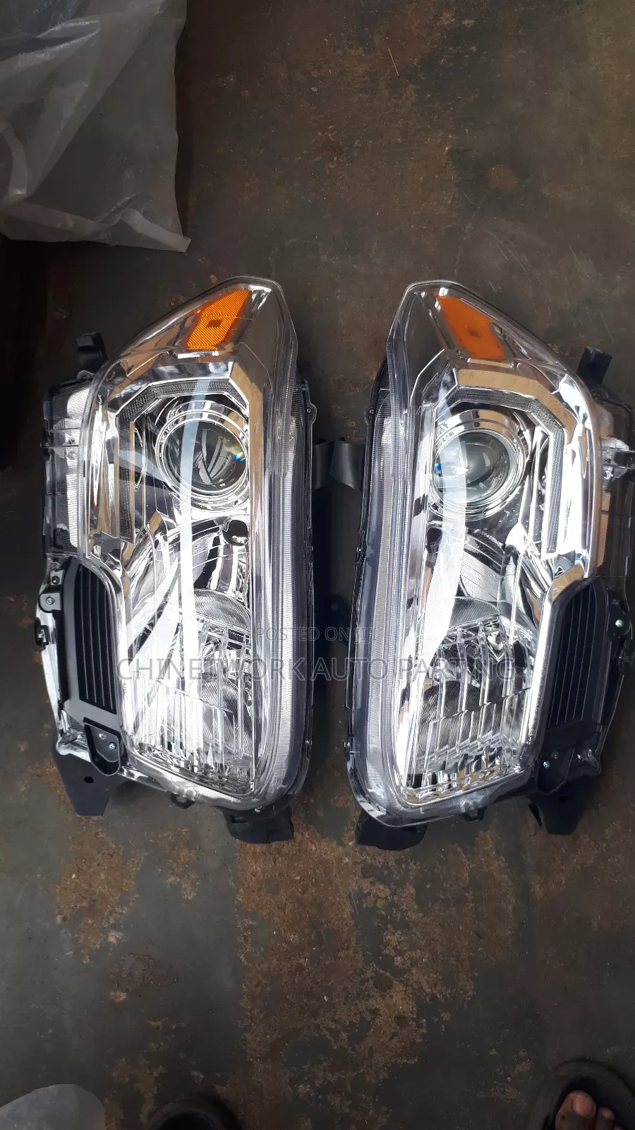 Toyota Tacoma 2018 Headlamp – Original Clean