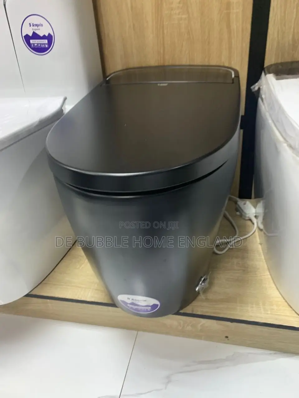 Executive Automatic Water Closet Black