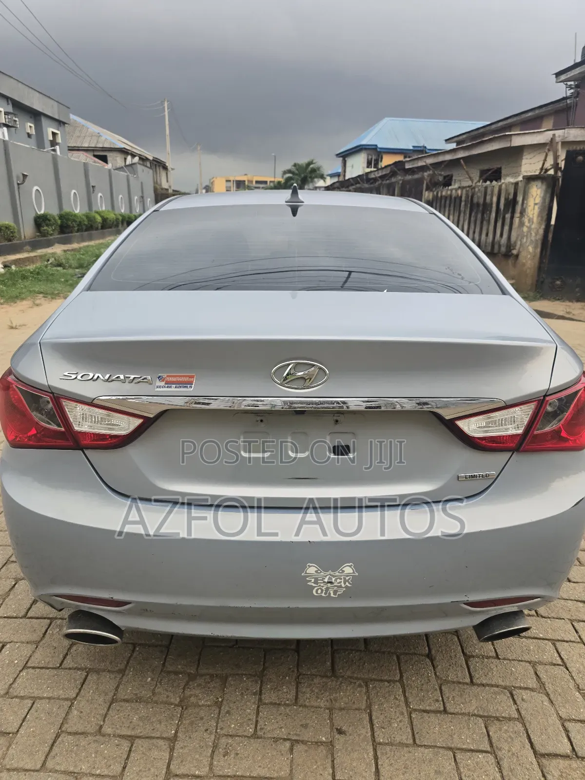 Hyundai Sonata Limited Sedan FWD (2.4L 4cyl 6A) 2012 Gray