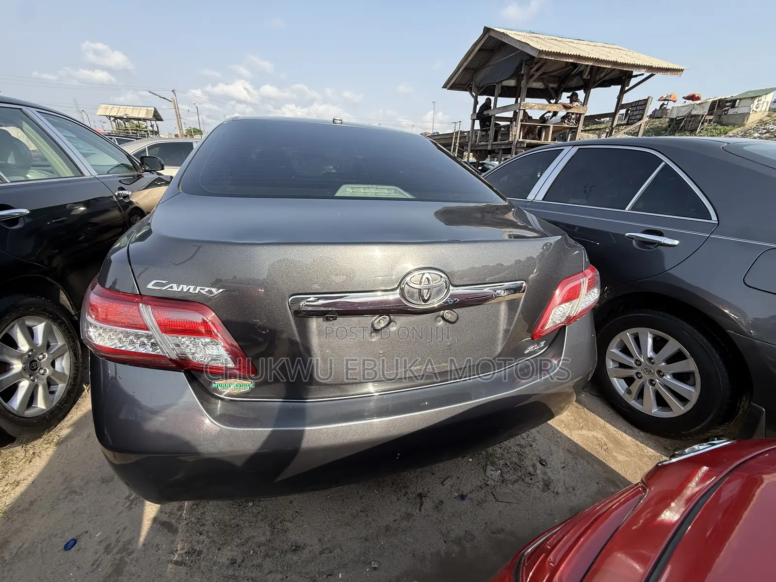 Toyota Camry XLE 4dr Sedan (2.5L 4cyl 6AM) 2010 Gray