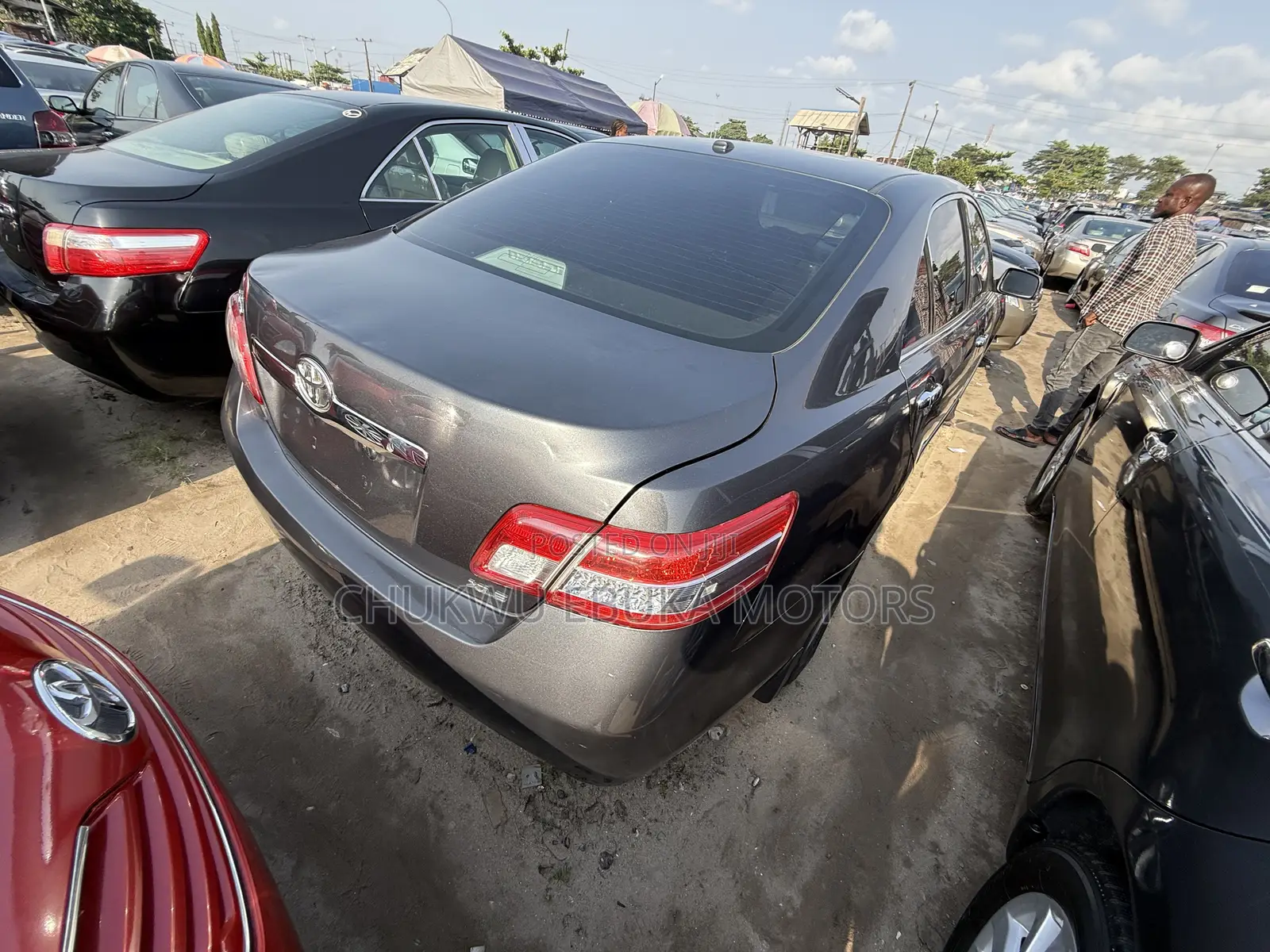 Toyota Camry XLE 4dr Sedan (2.5L 4cyl 6AM) 2010 Gray