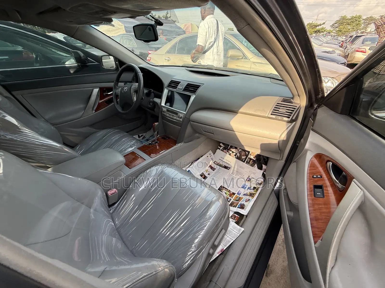 Toyota Camry XLE 4dr Sedan (2.5L 4cyl 6AM) 2010 Gray