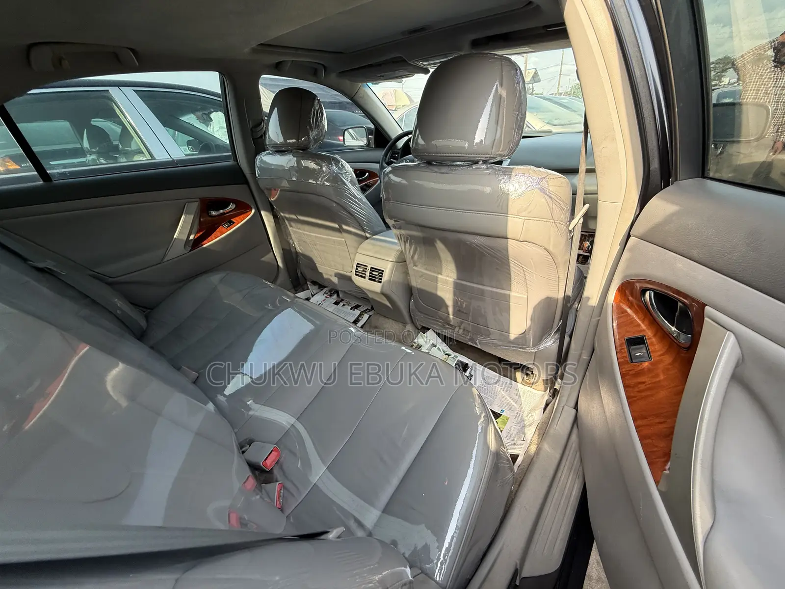 Toyota Camry XLE 4dr Sedan (2.5L 4cyl 6AM) 2010 Gray