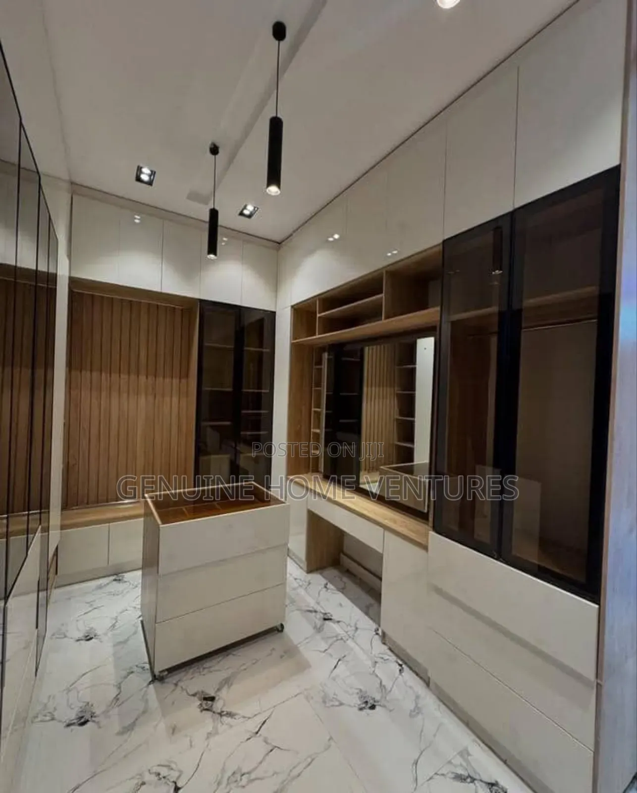 6bdrm Duplex in Osapa London for sale