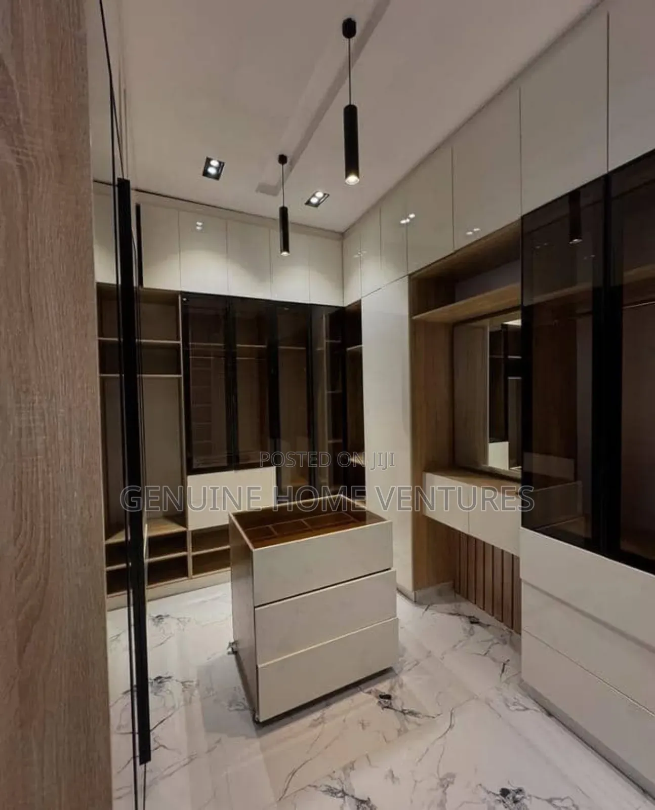 6bdrm Duplex in Osapa London for sale