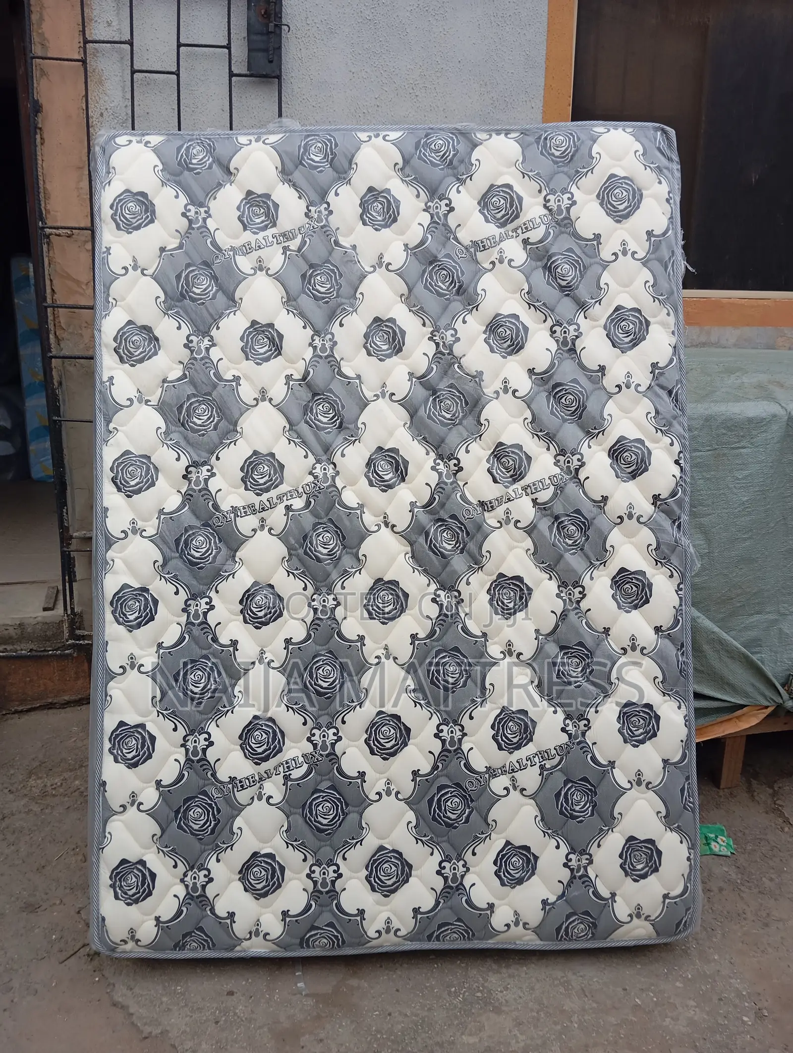 Premium Mattress With Topper on It 4.5 by 10