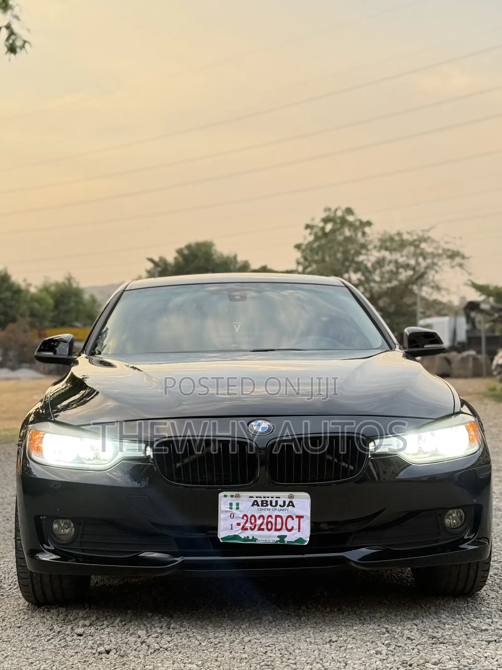 BMW 320i Sedan RWD 2013 Black