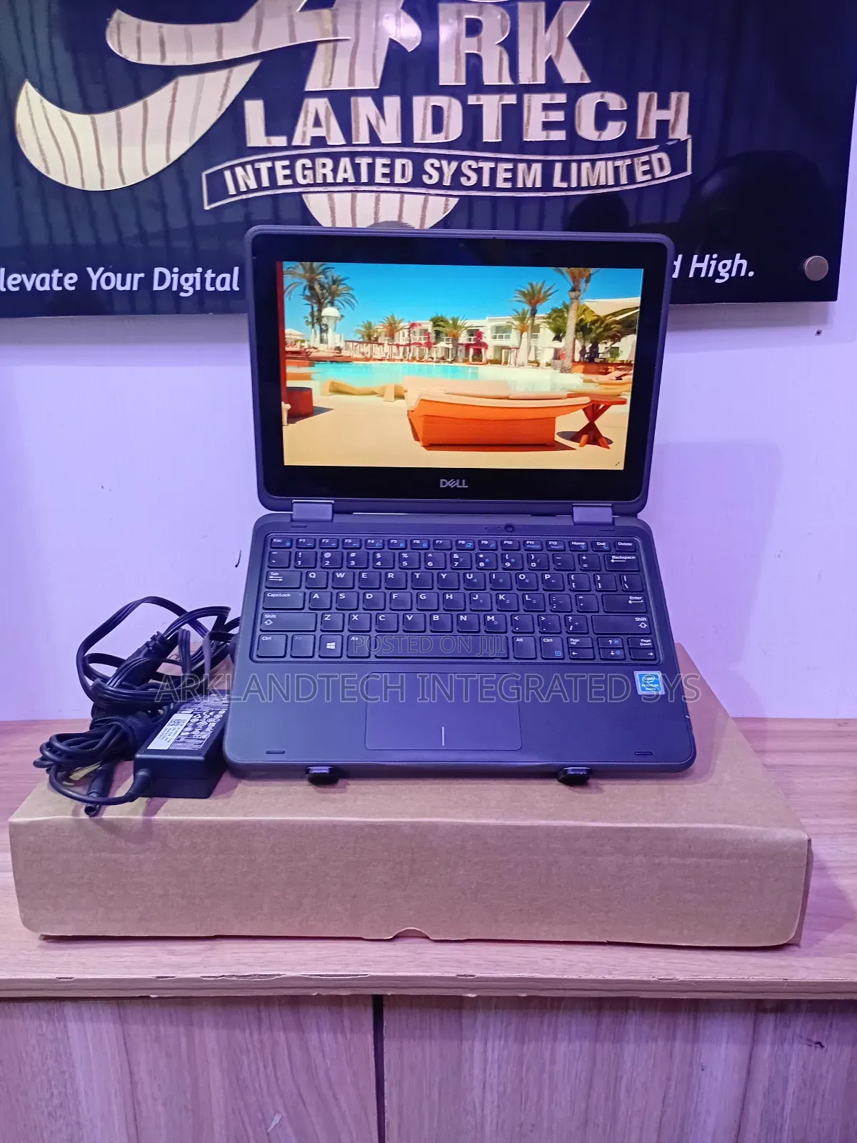 Laptop Dell Latitude 11 5175 8GB Intel Pentium SSD 256GB