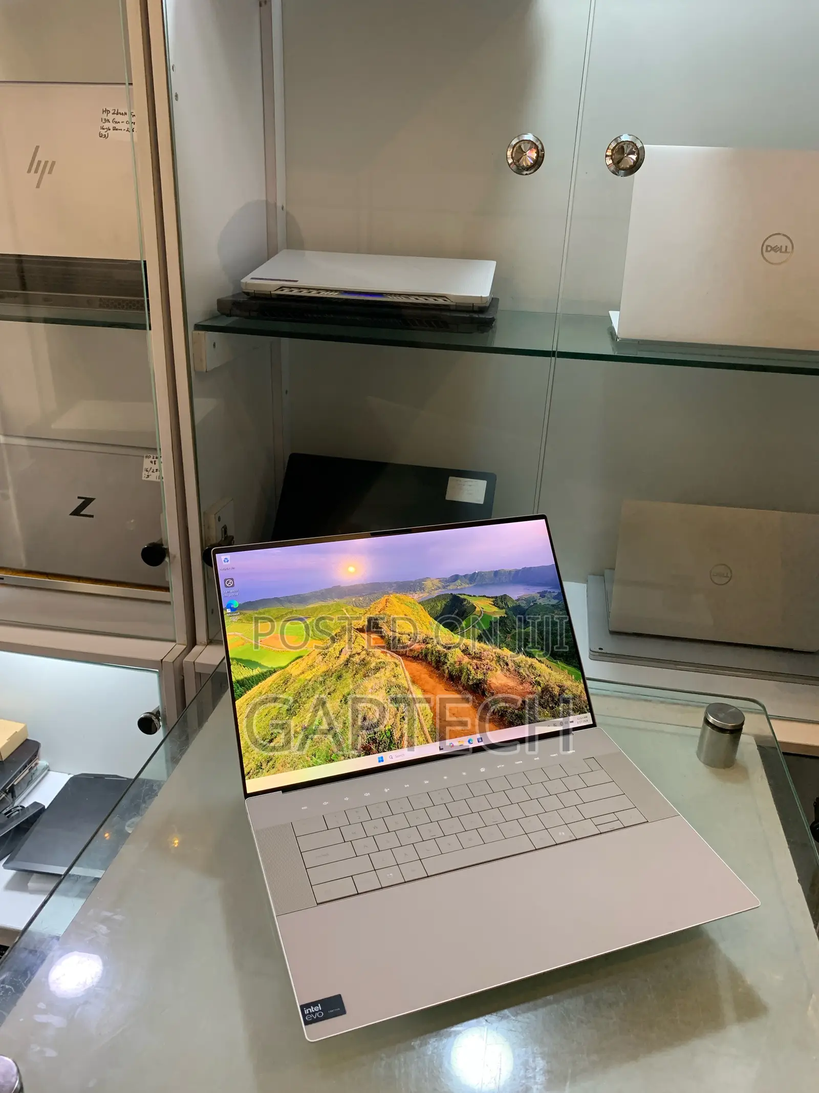 Laptop Dell XPS 16 9640 16GB Intel Core Ultra 7 SSD 1T