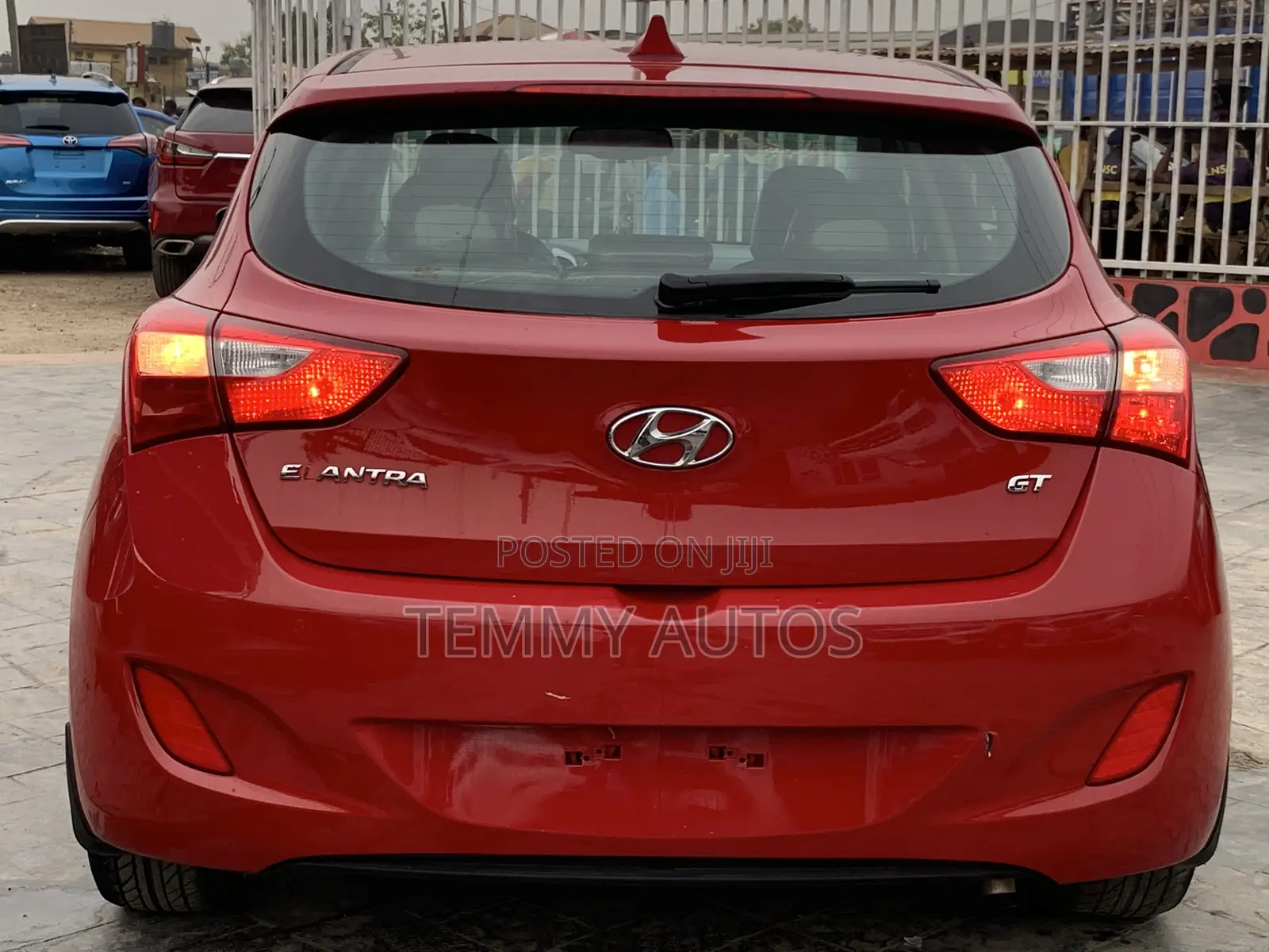 Hyundai Elantra GT 2013 Red