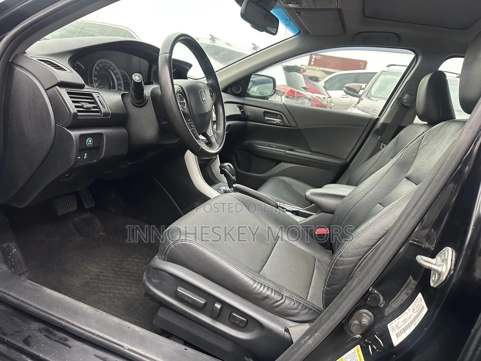 Honda Accord Touring 4dr Sedan FWD (3.5L 6cyl 6A) 2013 Black