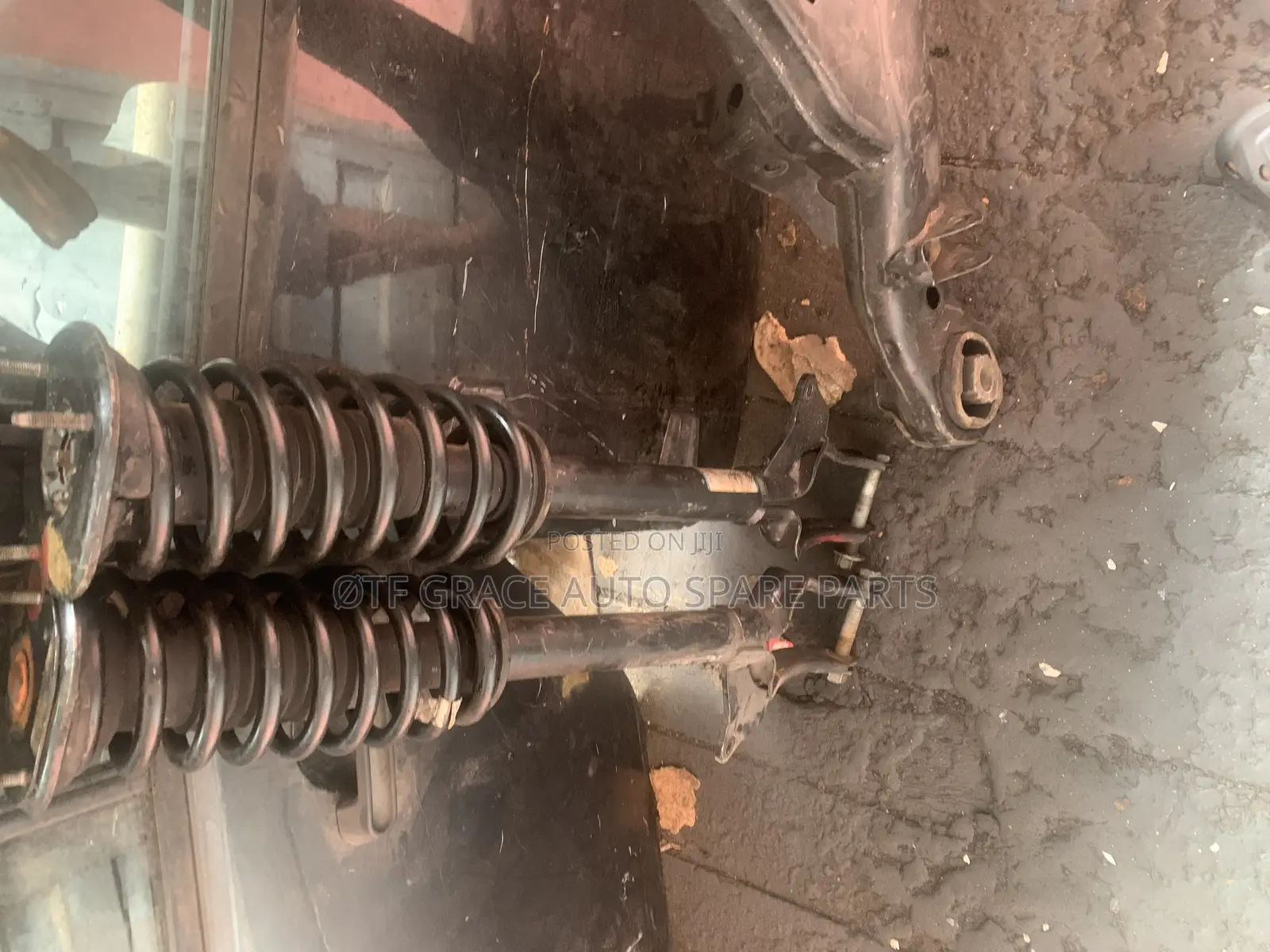 Front Shock Jeep Cherokee