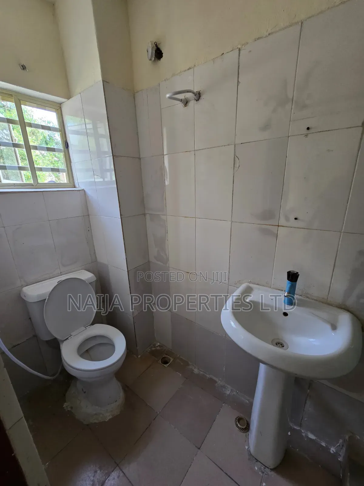 3bdrm Apartment in Chois Garden Estate, Abijo for sale