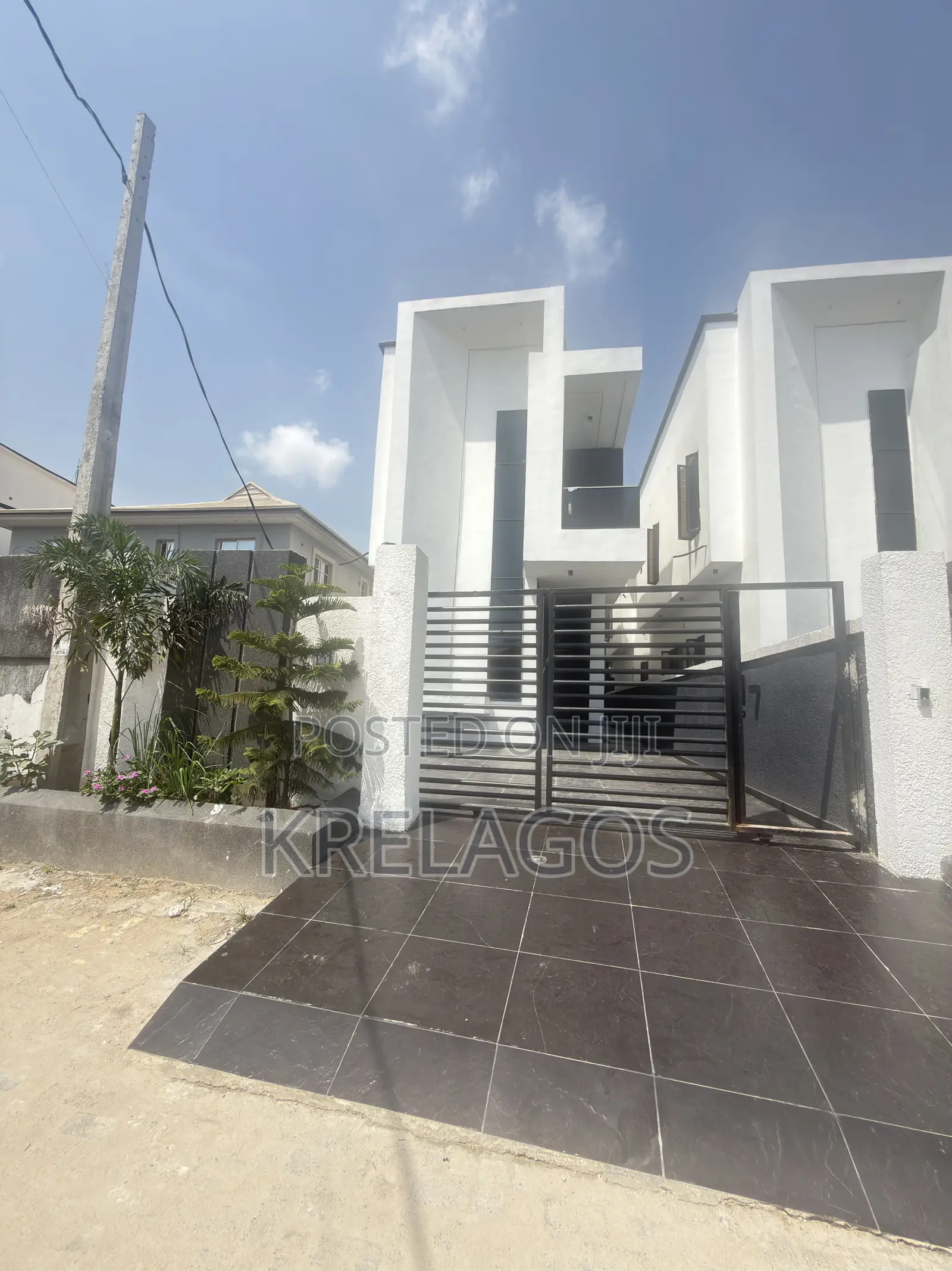 5bdrm Duplex in Ajah for sale
