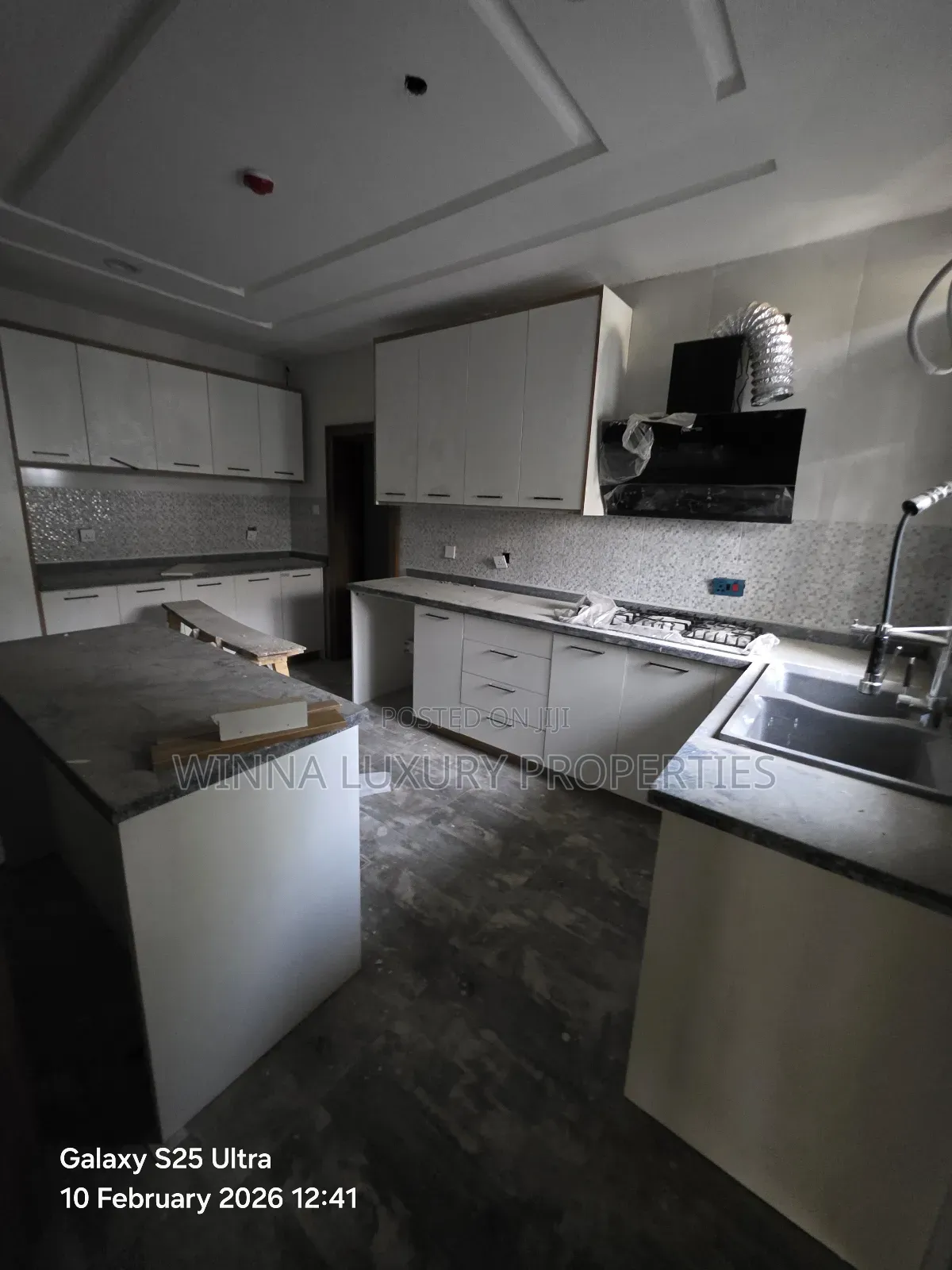 4bdrm Townhouse/Terrace in Wuse Zone 3 for Sale
