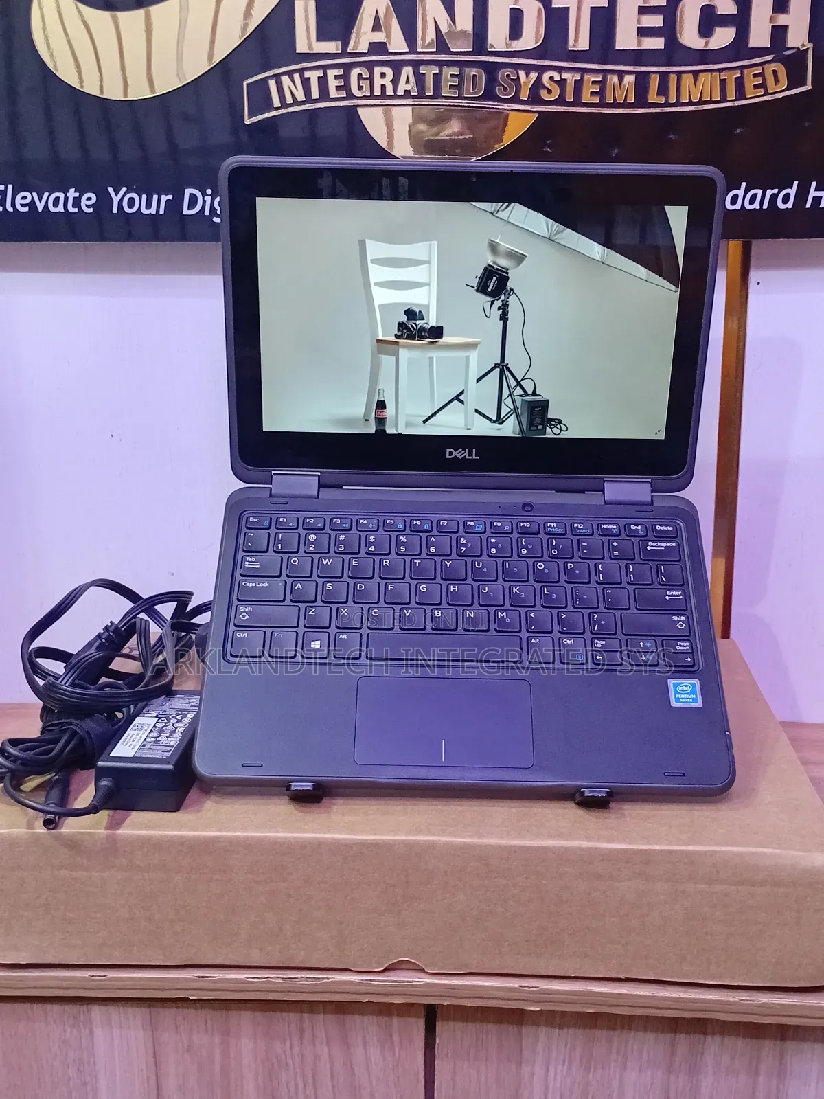 Laptop Dell Latitude 12 E7275 8GB Intel Pentium SSD 256GB