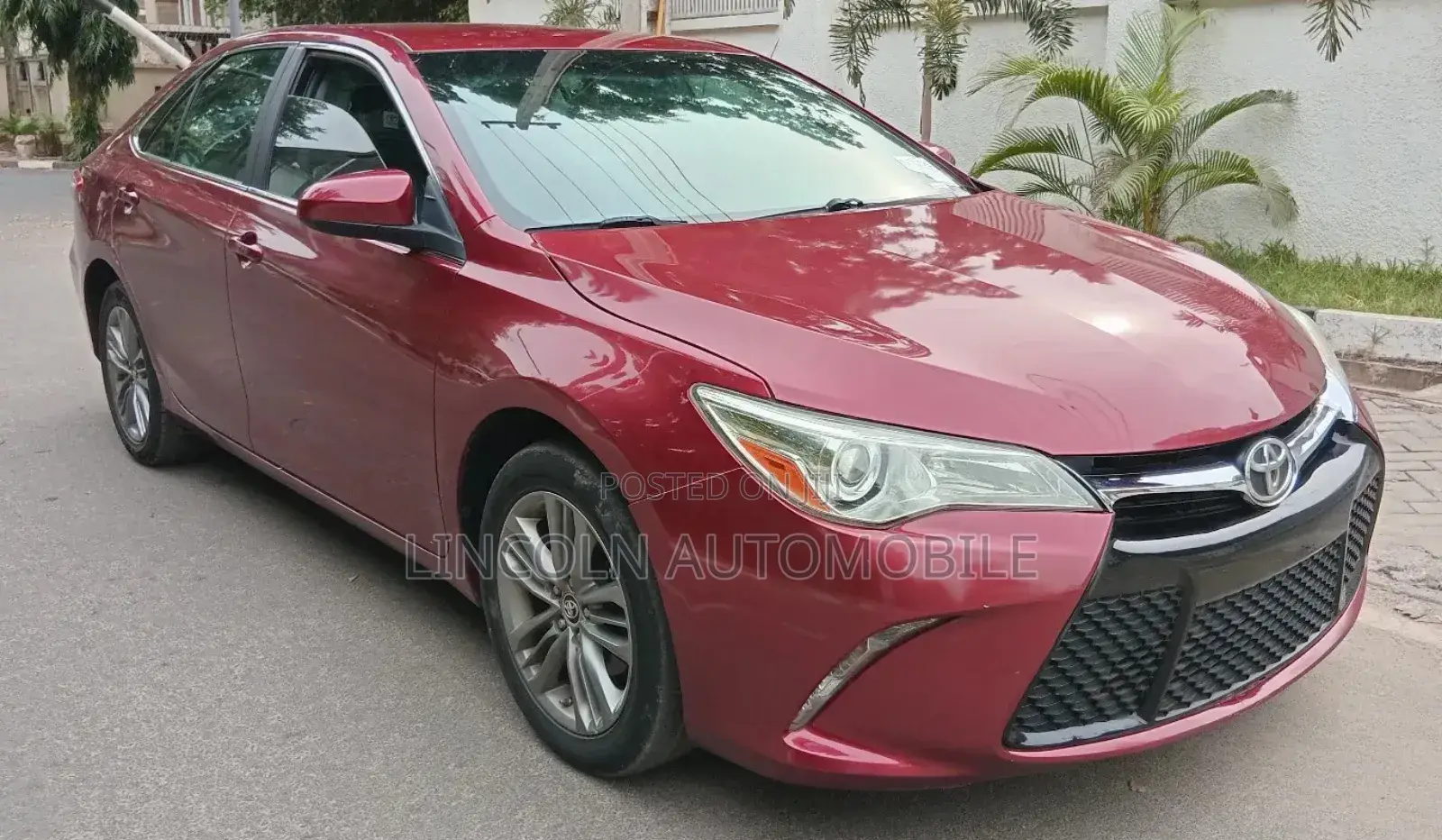 Toyota Camry SE 4dr Sedan (2.5L 4cyl 6A) 2015 Red