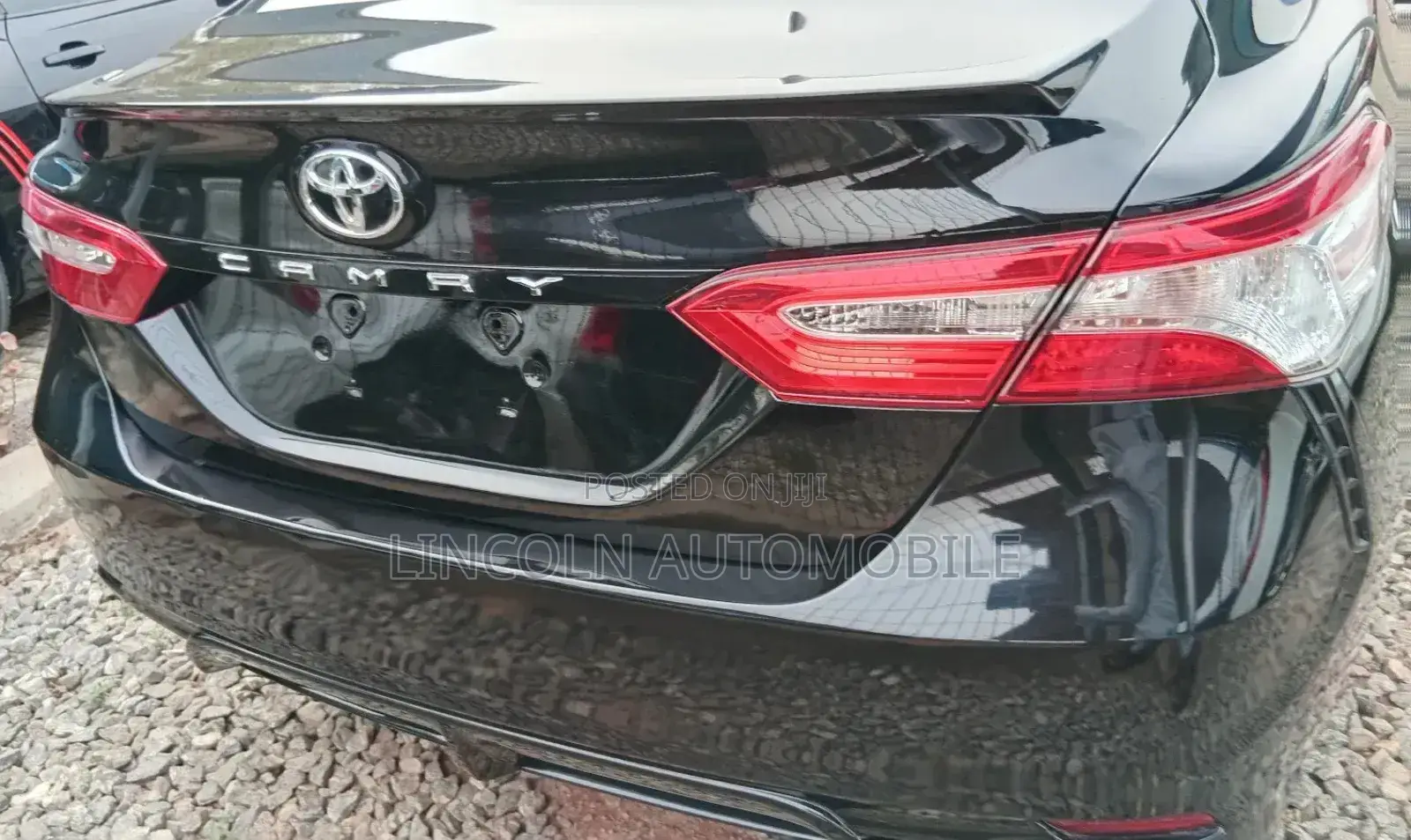 Toyota Camry SE FWD 2020 Black