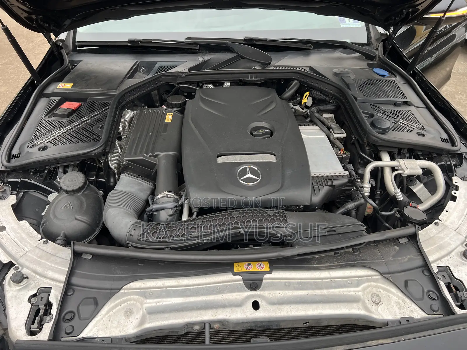 Mercedes-Benz C300 Luxury 4dr RWD Sedan (2.0L 4cyl 7A) 2015 Black