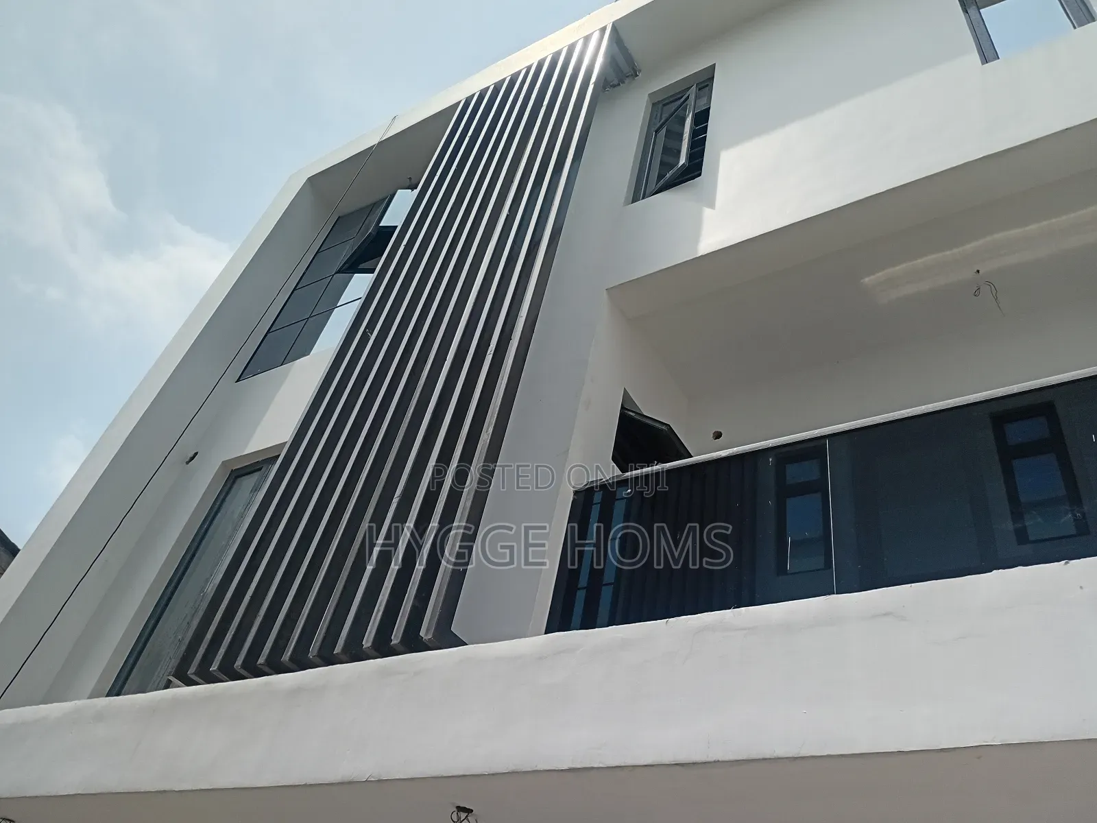 5bdrm Duplex in Maryland for sale