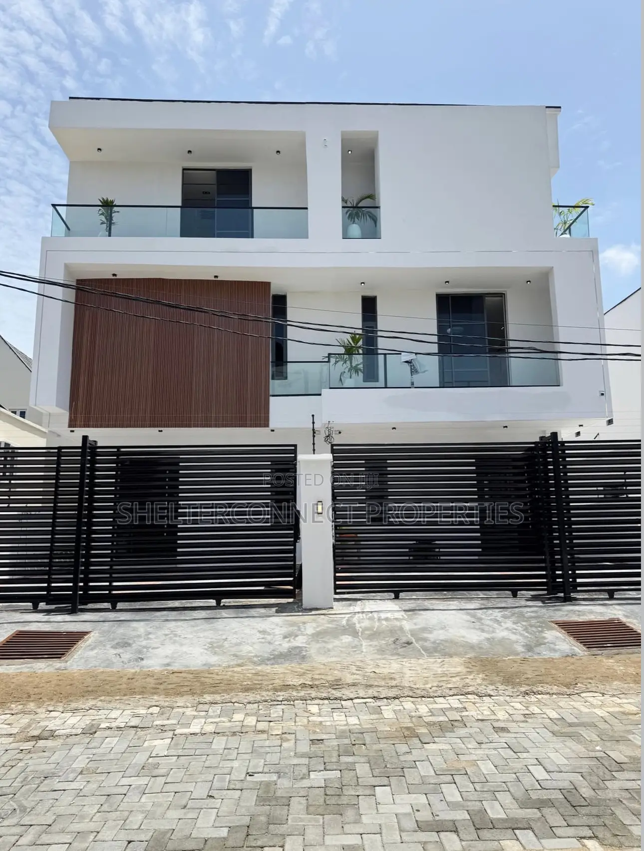 4bdrm Duplex in Ikate for sale
