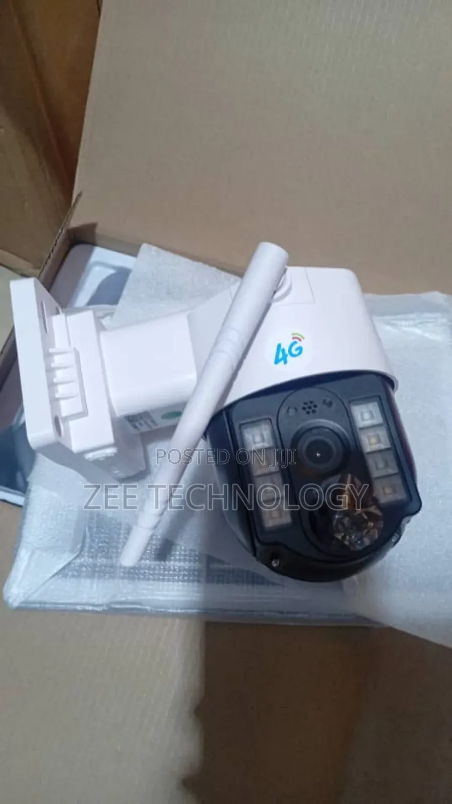 V380 Pro 4g Solar PTZ Security Camera , Dual Lens,Ip66 Waterproof