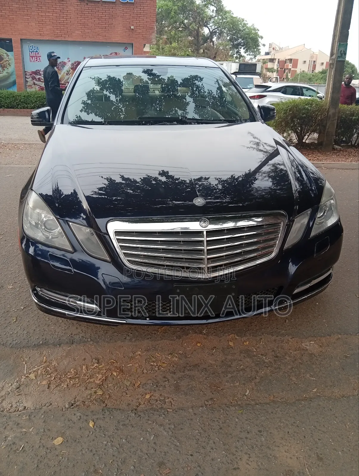 Mercedes-Benz E350 2011 Blue