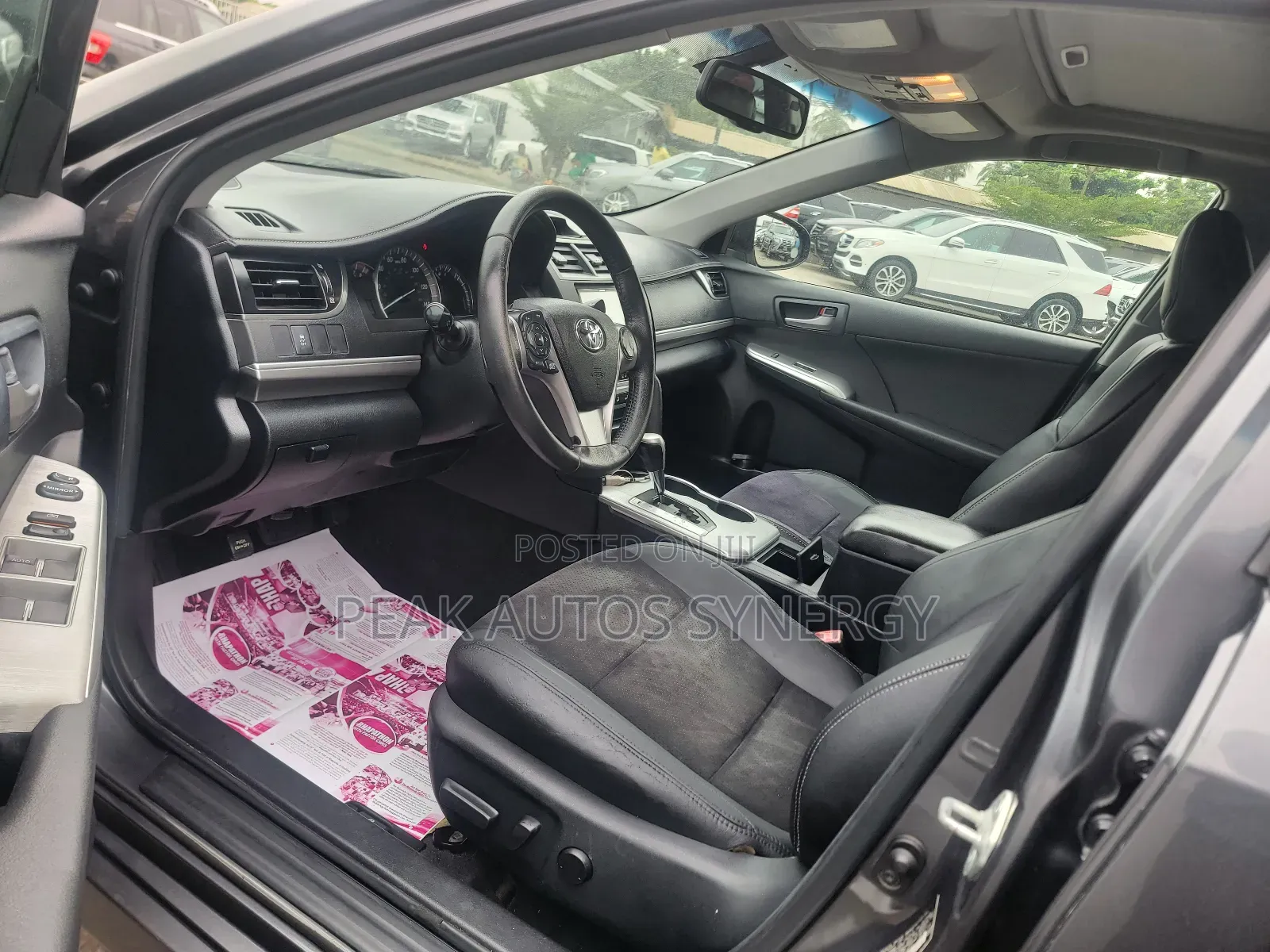 Toyota Camry SE 4dr Sedan (2.5L 4cyl 6A) 2013 Gray