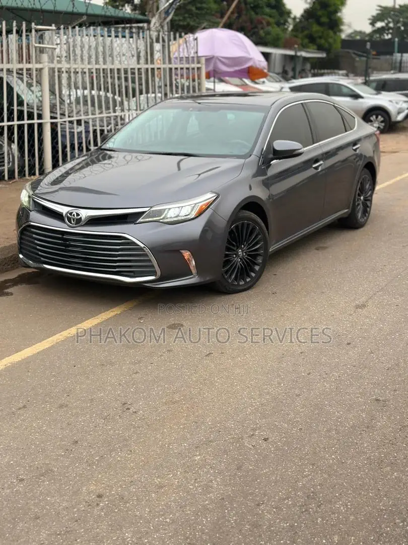 Toyota Avalon Touring FWD Sedan (3.6L 6cyl 6A) 2016 Gray