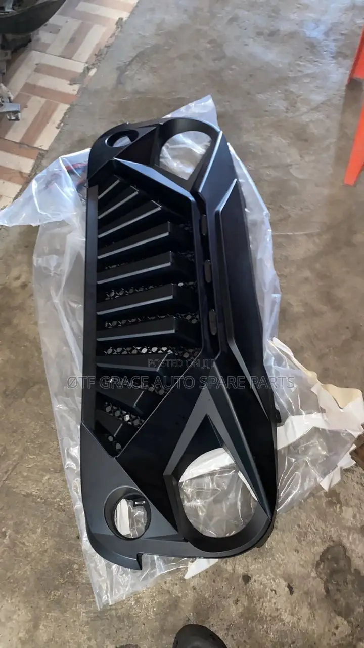 Front Grill Jeep Wrangler