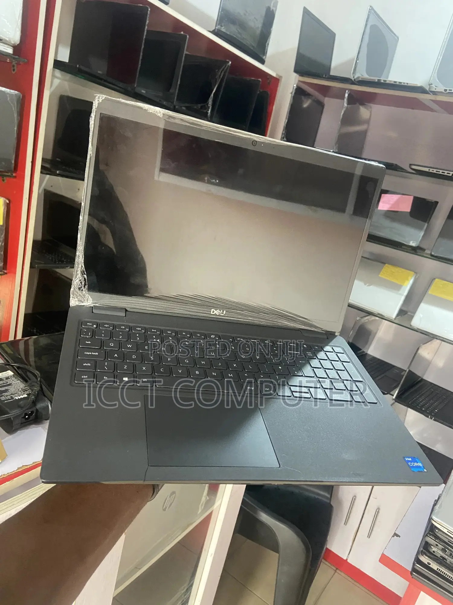 New Laptop Dell Latitude 3520 16GB Intel Core I5 SSD 256GB