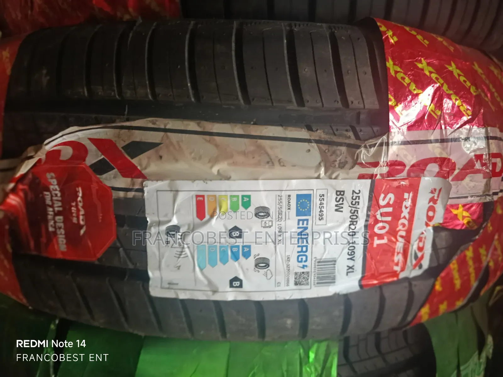 255/50r20 Roadx Tire