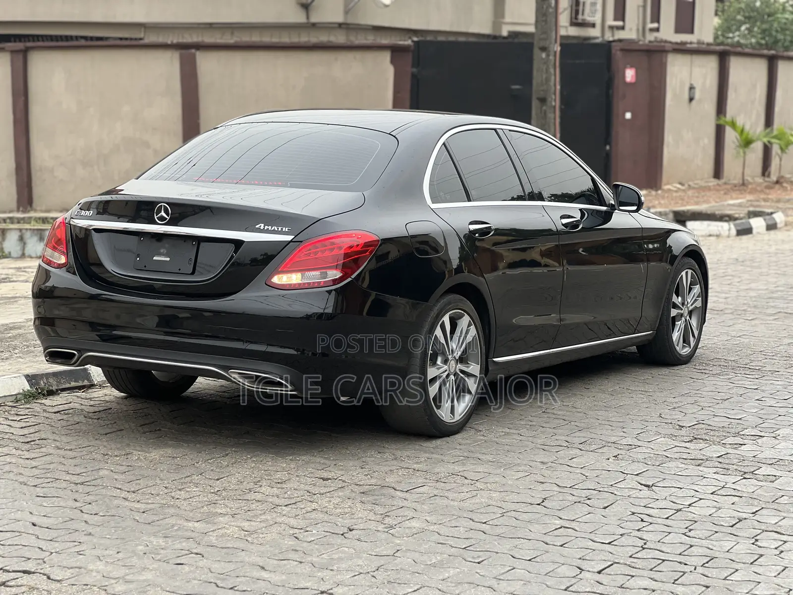 Mercedes-Benz C300 Sport 4dr AWD 4Matic Sedan (2.0L 4cyl 7A) 2015 Black