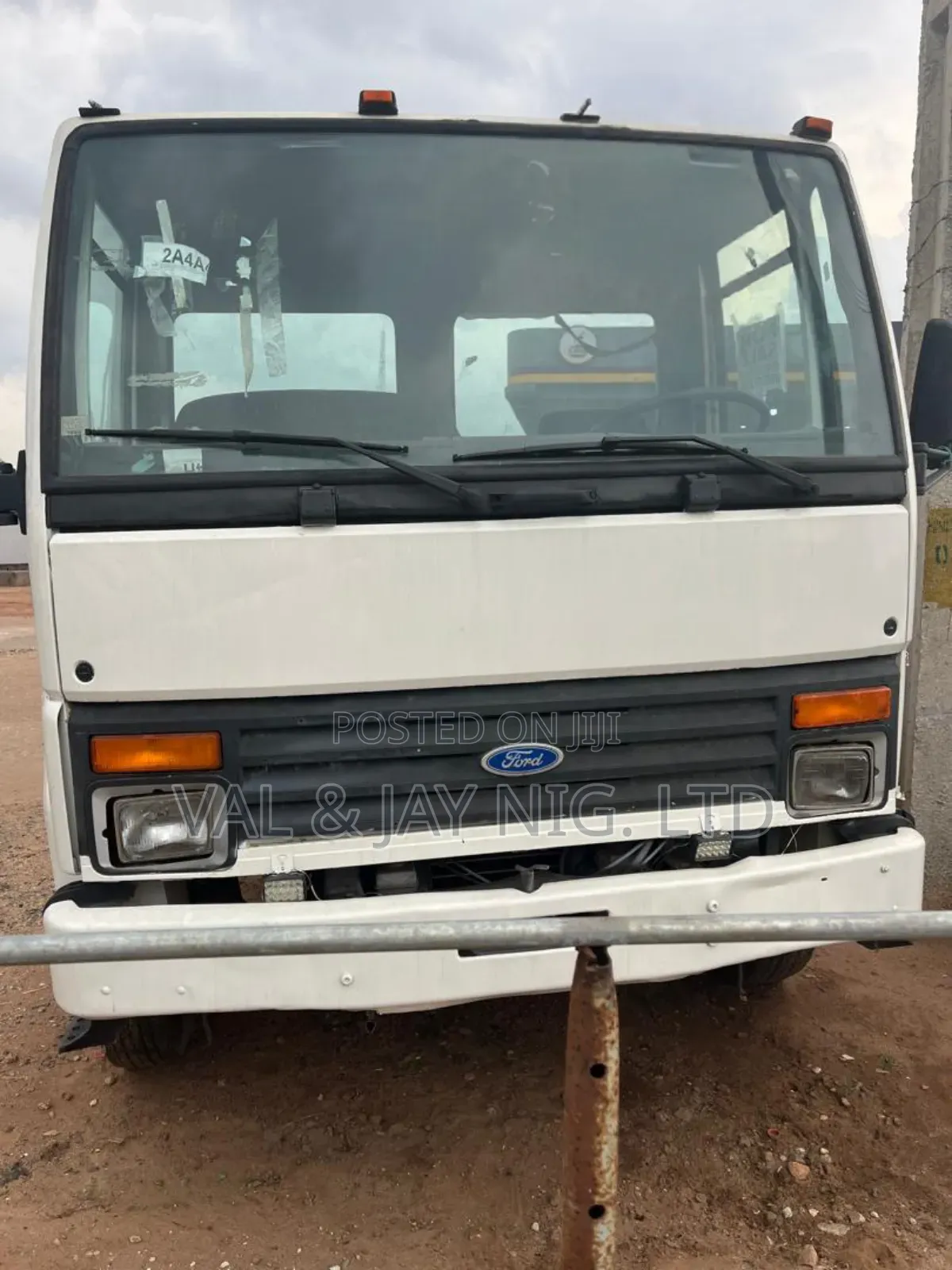 Ford Rigid Truck - 6 Cylinders - Manual Injector - Foreign Use