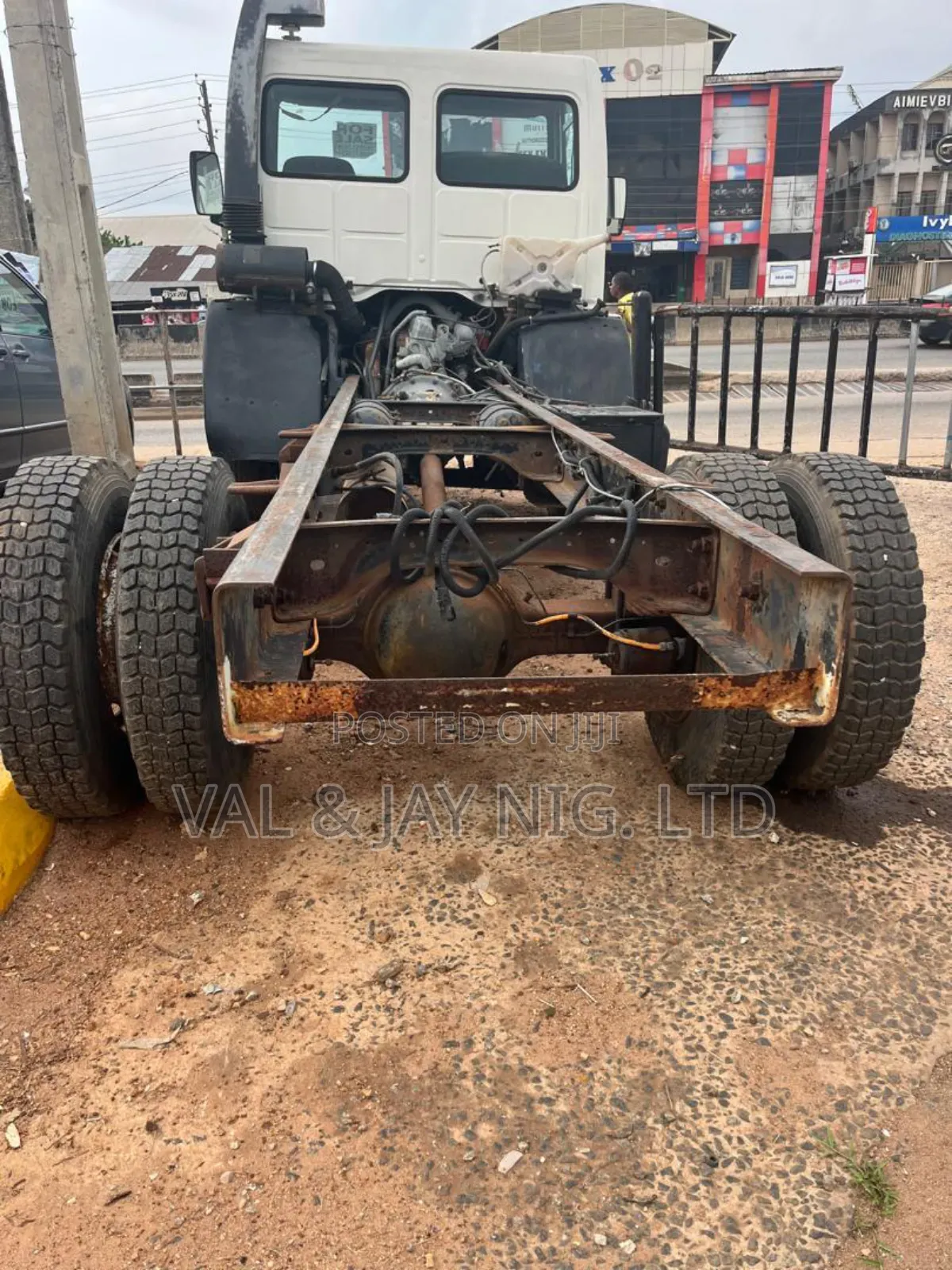 Ford Rigid Truck - 6 Cylinders - Manual Injector - Foreign Use
