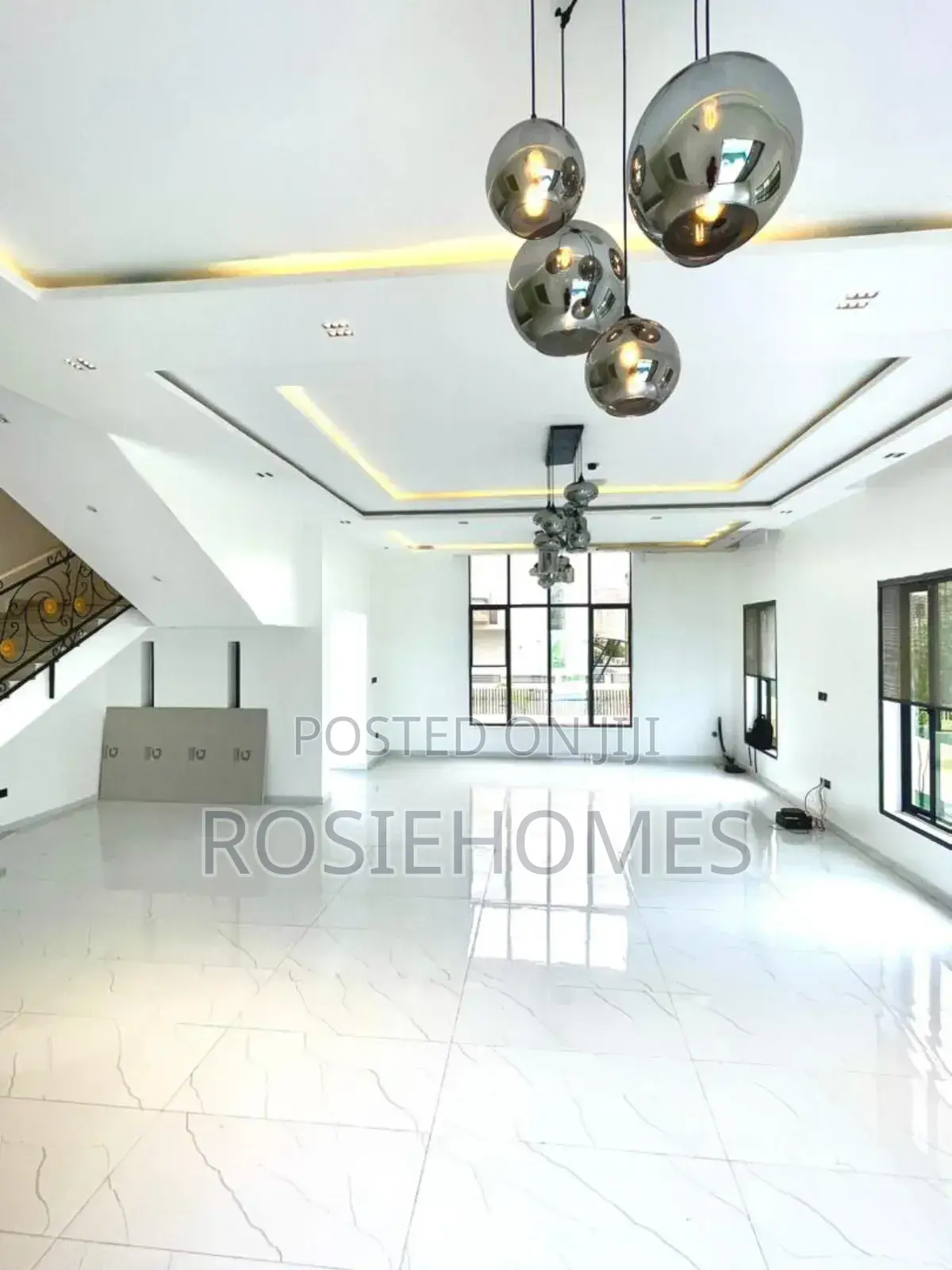 6bdrm Duplex in *Northern Forshore for sale