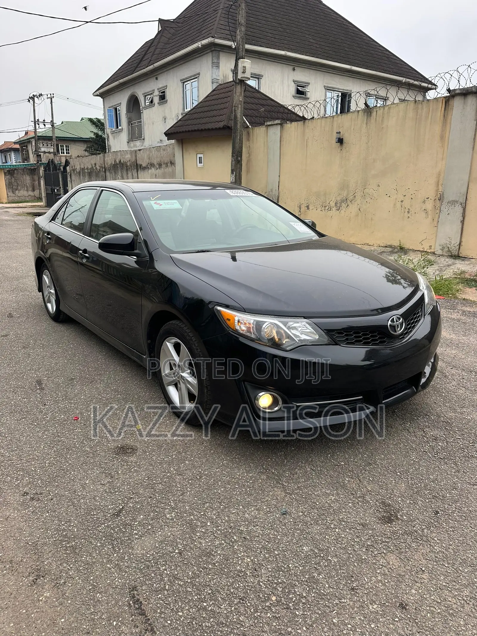 Toyota Camry SE Sport 4dr Sedan w/Prod. End 11/13 (2.5L 4cyl 6A) 2014