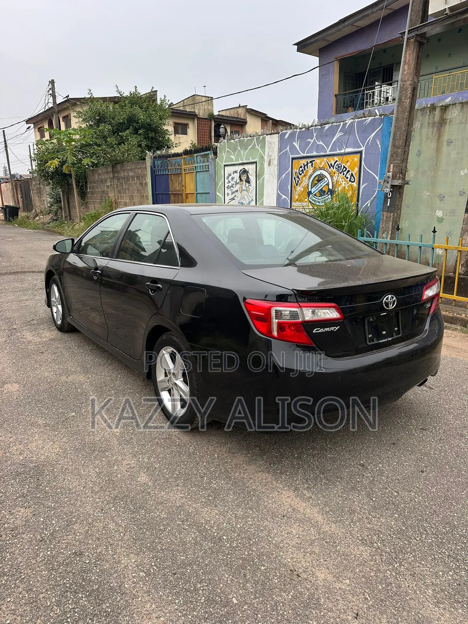 Toyota Camry SE Sport 4dr Sedan w/Prod. End 11/13 (2.5L 4cyl 6A) 2014