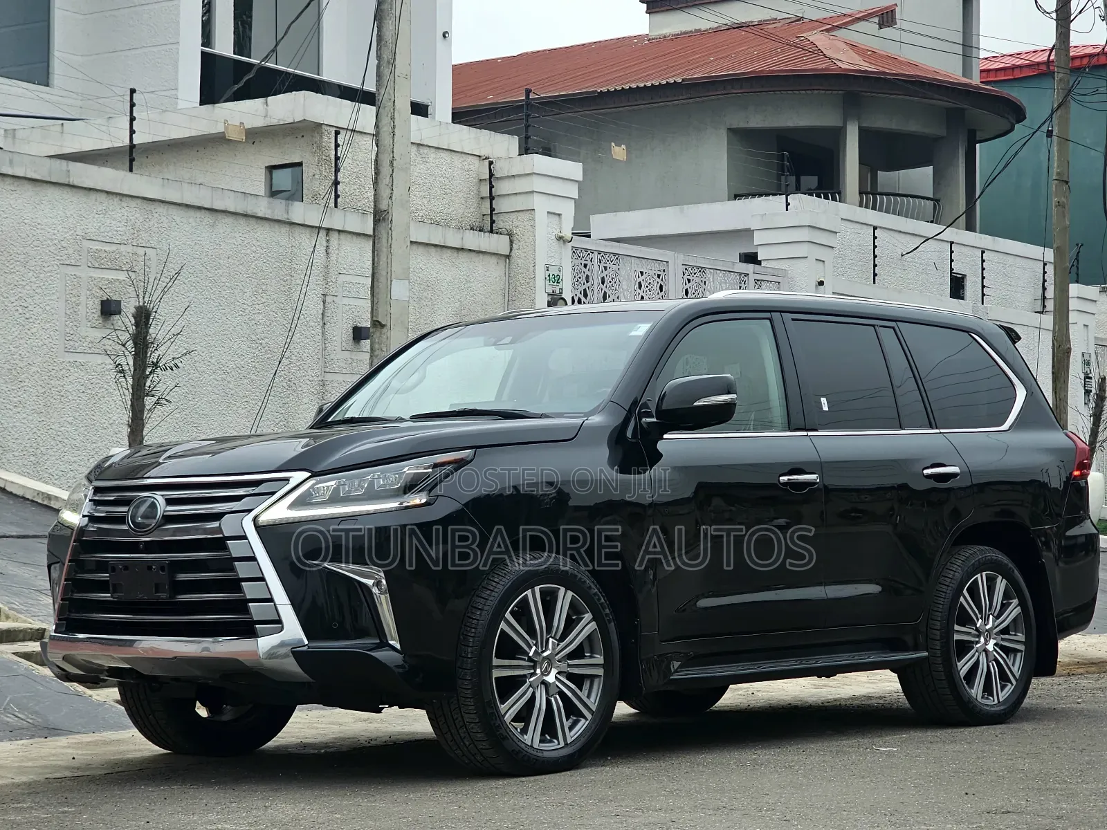 Lexus LX 570 AWD 2016 Black
