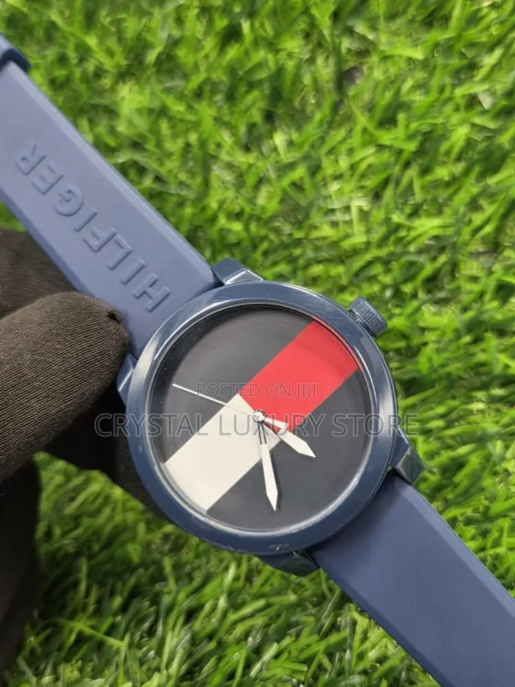 Tommy Hilfiger Quality Luxury Men Rubber Strap Wristwatch