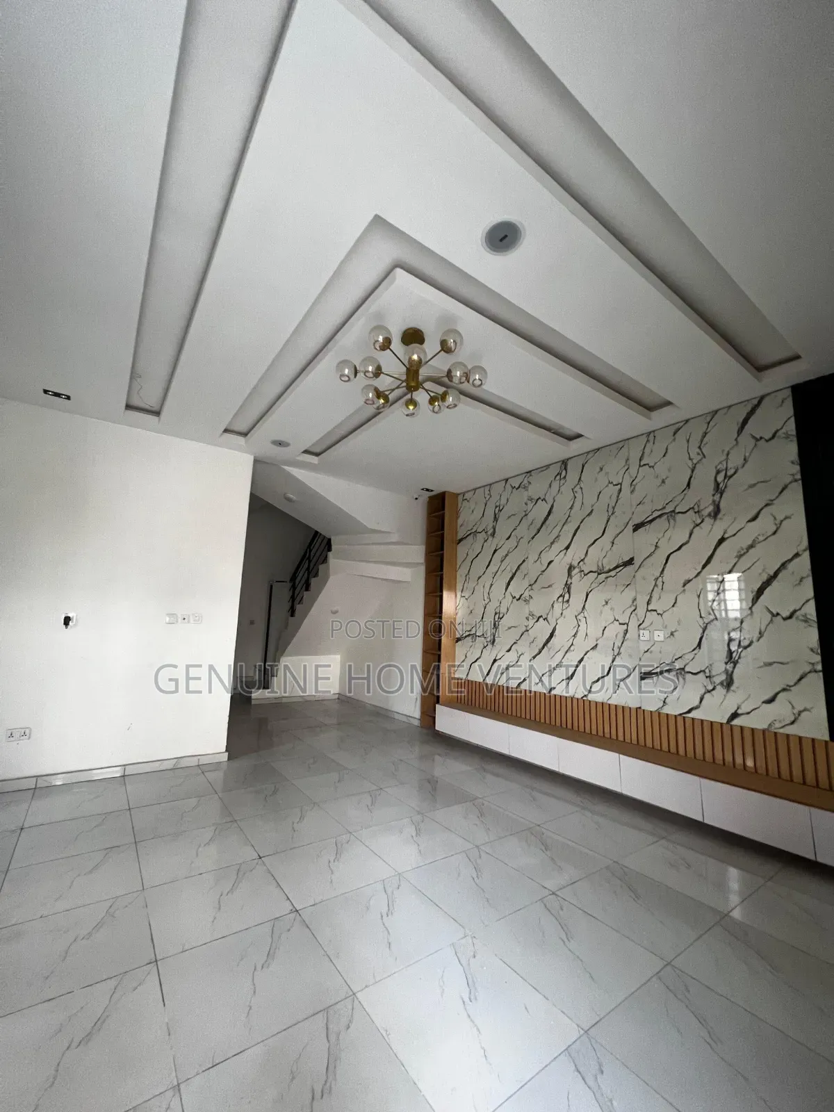 5bdrm Duplex in Ikate for sale
